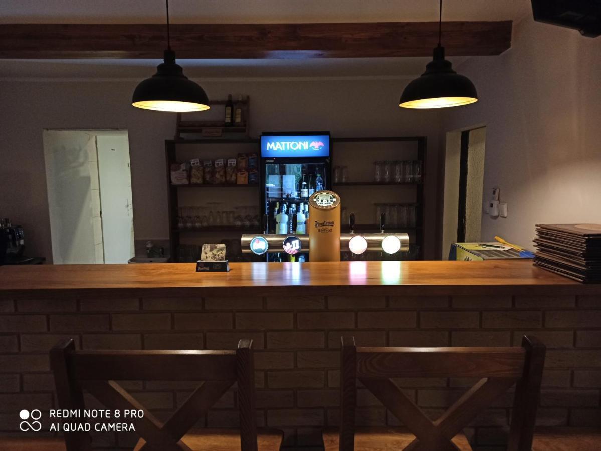 Penzion A Restaurace V Haji โลชนา โปด กลิโนฟเซม ภายนอก รูปภาพ